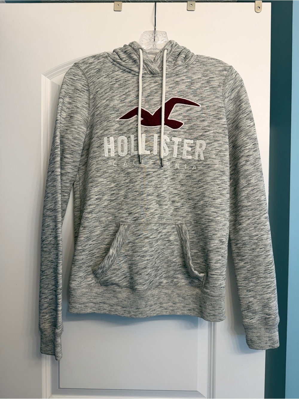 Hollister Gray Marled Crewneck Hoodie with Burgundy Seagull